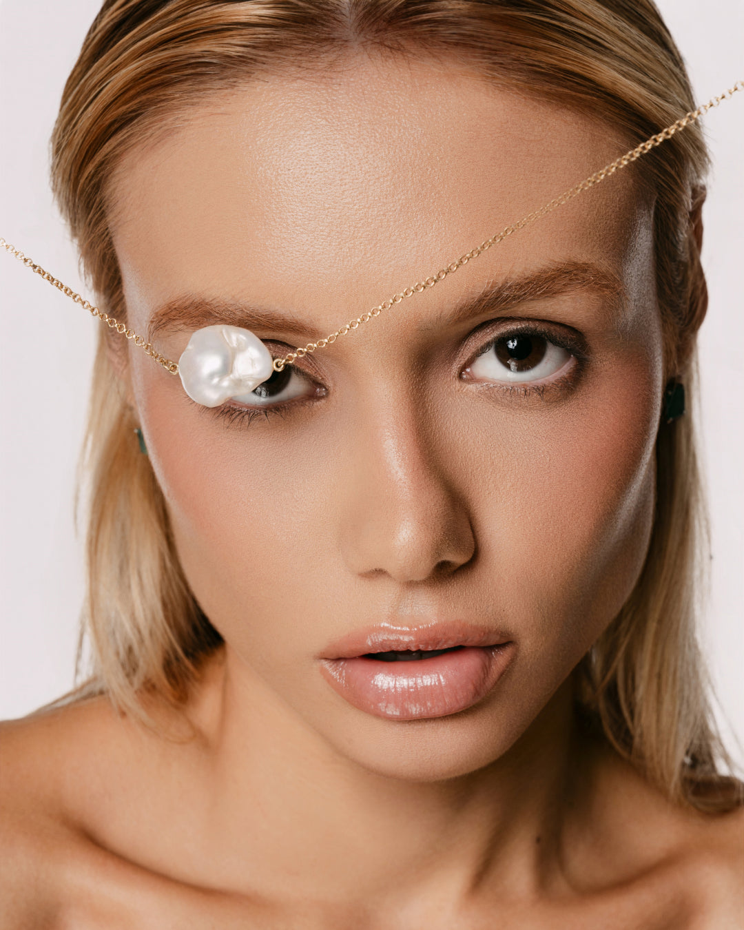 COLAR GUIRNALDA COM TOPÁZIO LONDON  E DIAMANTES