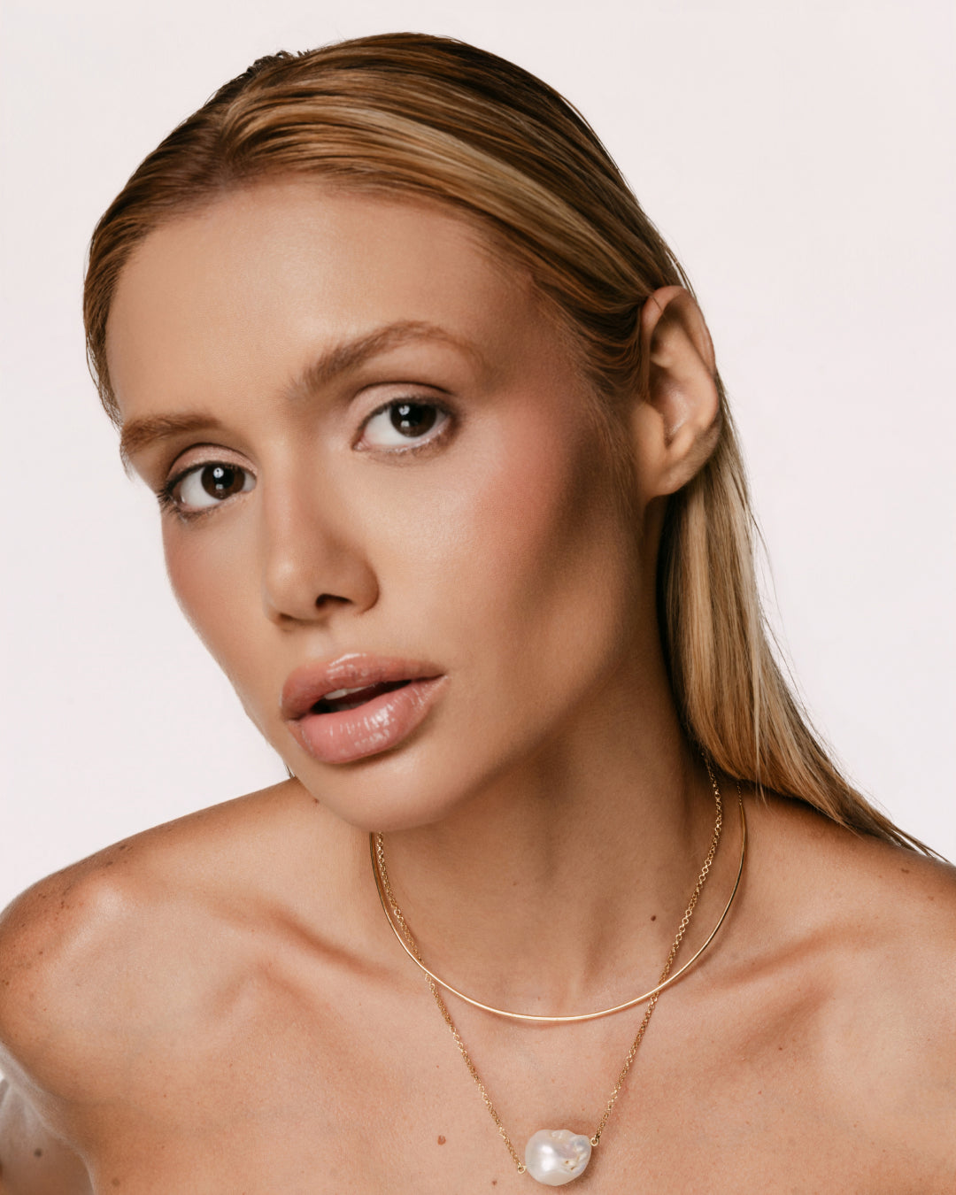 COLAR GUIRNALDA COM TOPÁZIO LONDON  E DIAMANTES